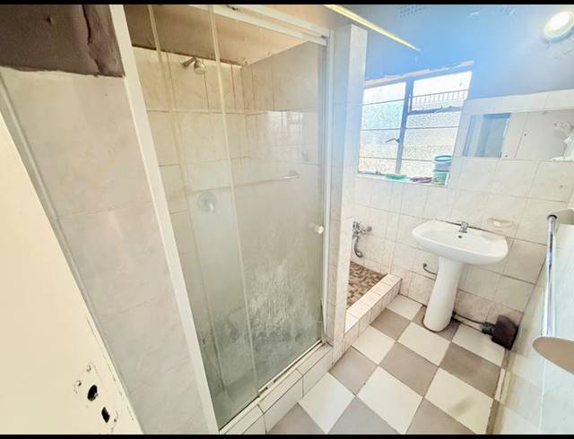 8 BEDROOM HOUSE FOR SALE IN VANDERBIJLPARK CW 3
